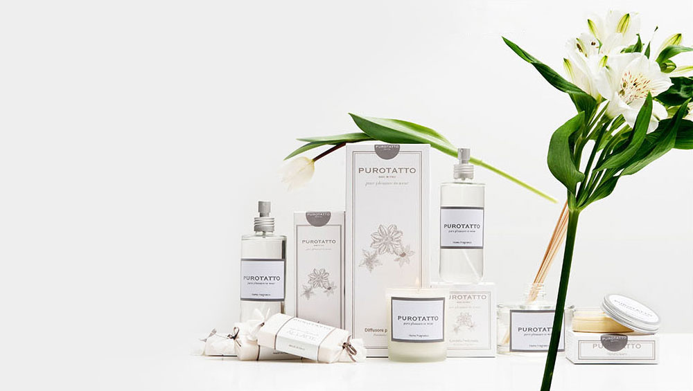 La linea di profumi per la casa: spray, diffusore, candela e saponi